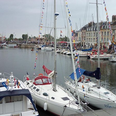 L'Ex-Voto Acomodação com café da manhã Honfleur Exterior foto